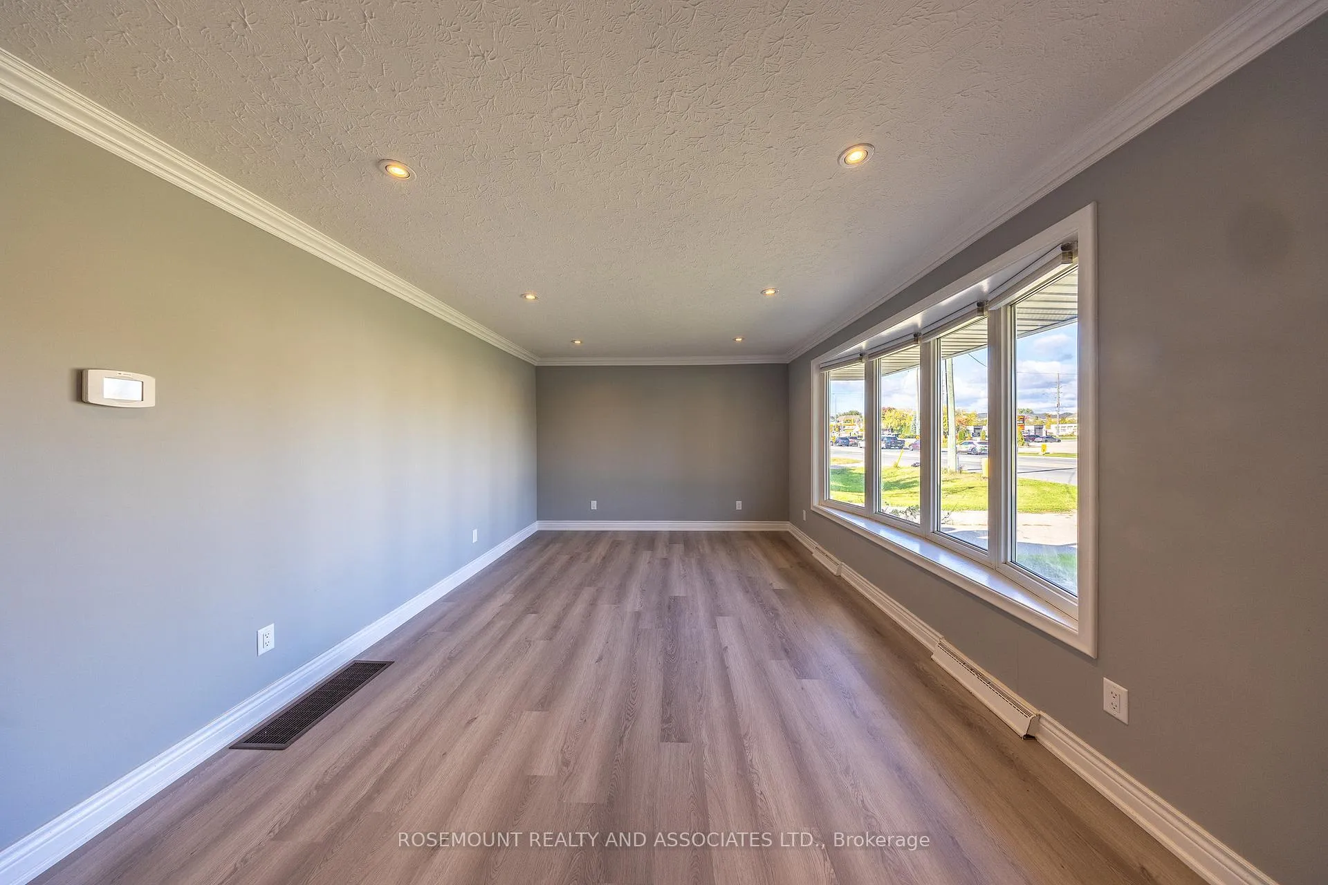 Photo 10 of 1413 Taunton Road, Clarington, Rural Clarington — HOMEH