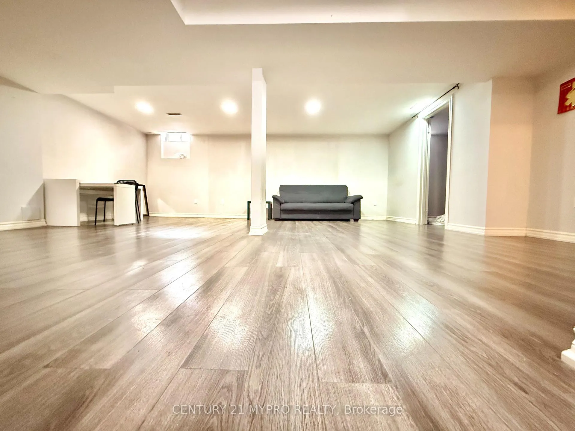 Photo 2 of 119 Wootten Way N, Markham, Markham Village — HOMEH