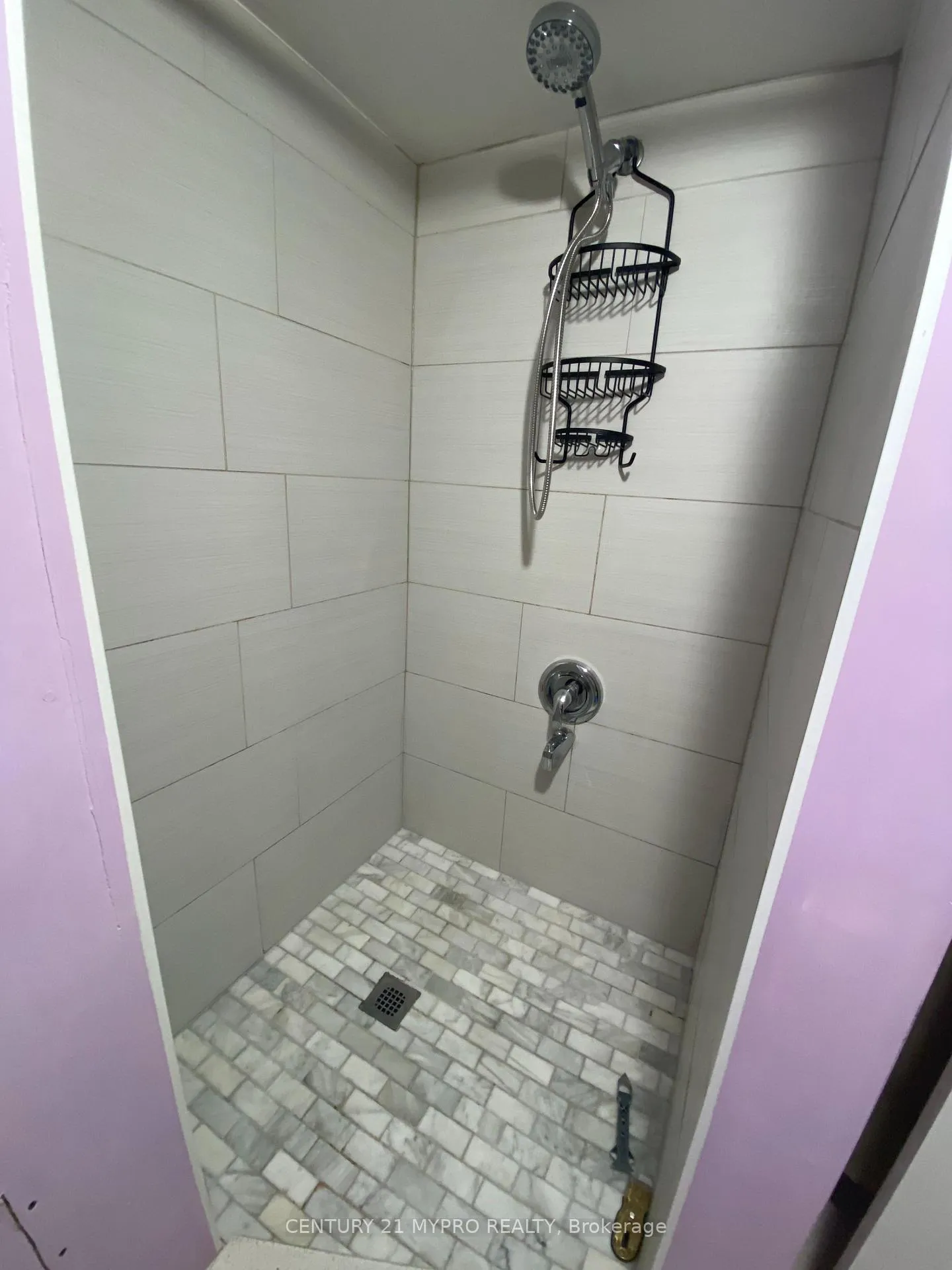 Photo 11 of 119 Wootten Way N, Markham, Markham Village — HOMEH