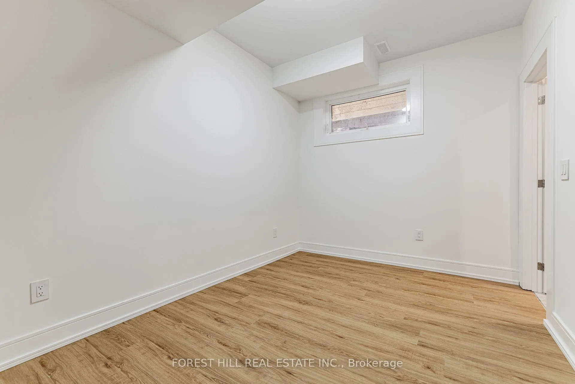 Photo 8 of Unit Unit 1, 171 Cedric Avenue, Toronto, Oakwood Village — HOMEH