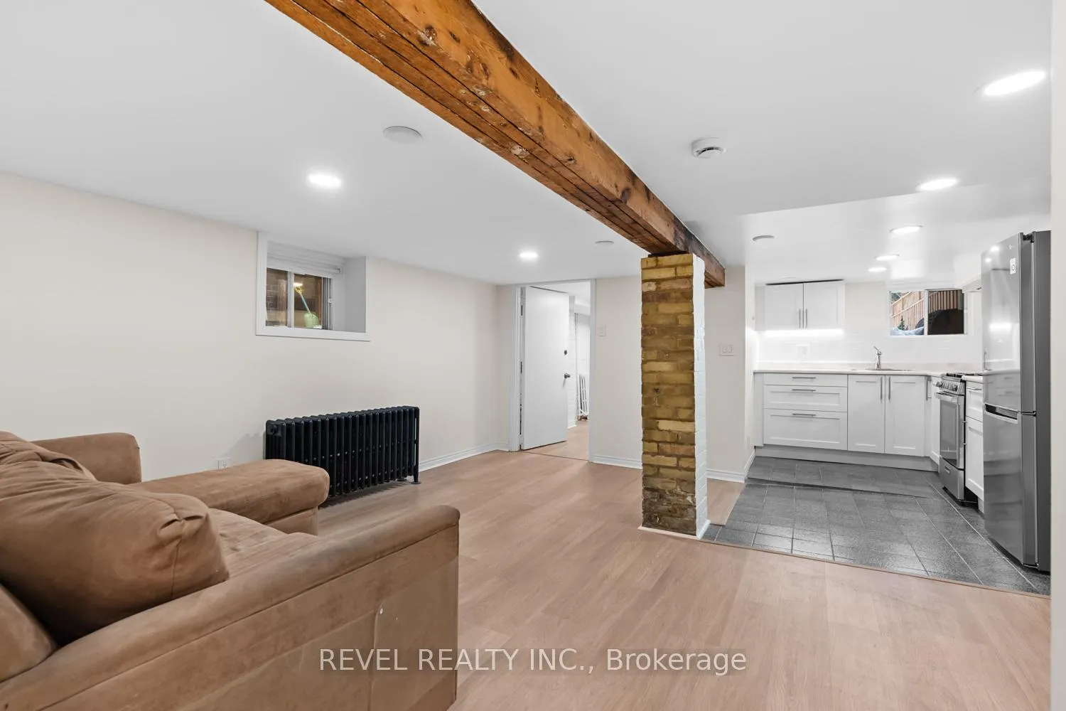 Photo 4 of Unit Bsmt, 8 Bowden Street, Toronto, North Riverdale — HOMEH
