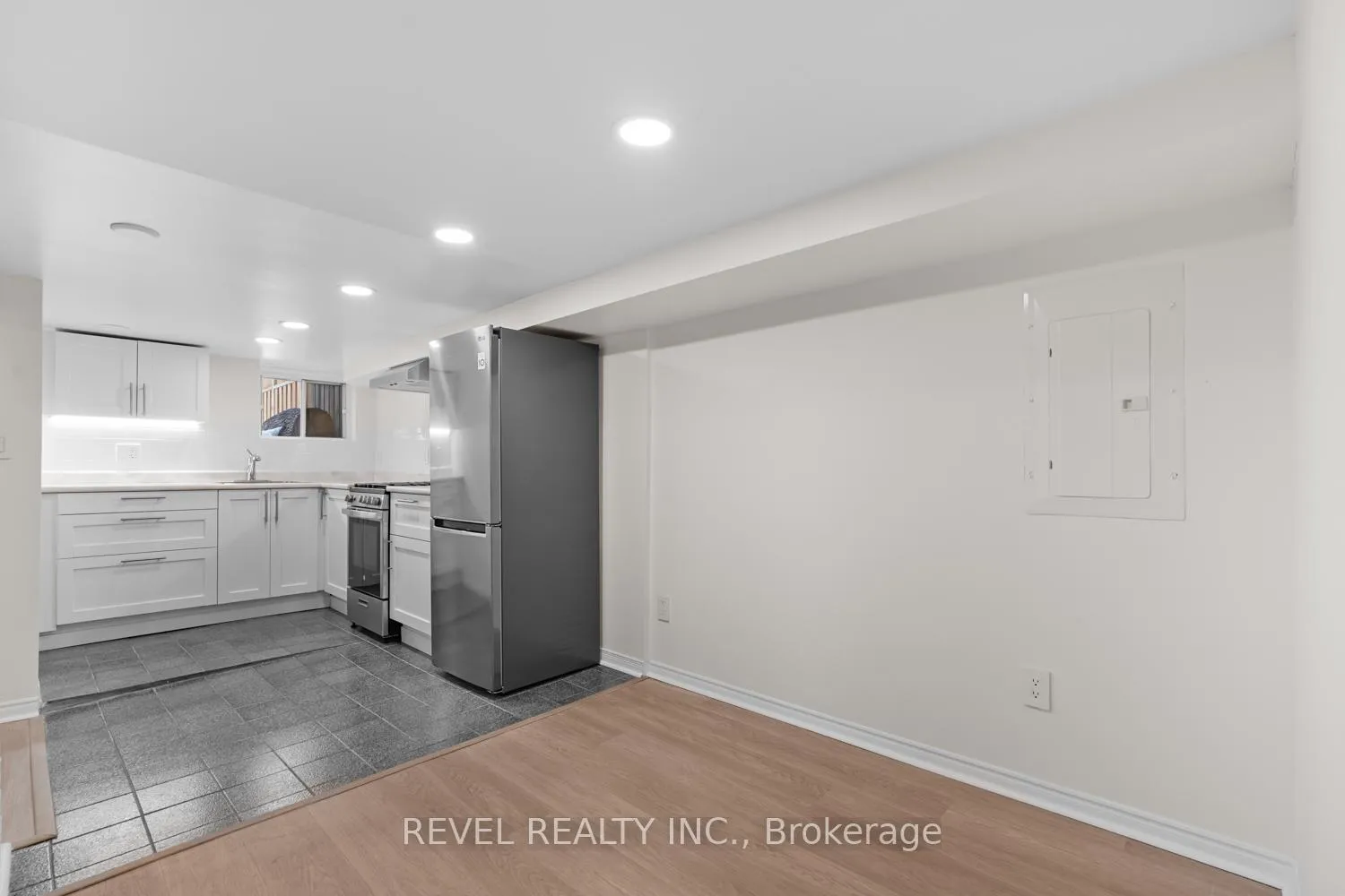 Photo 7 of Unit Bsmt, 8 Bowden Street, Toronto, North Riverdale — HOMEH