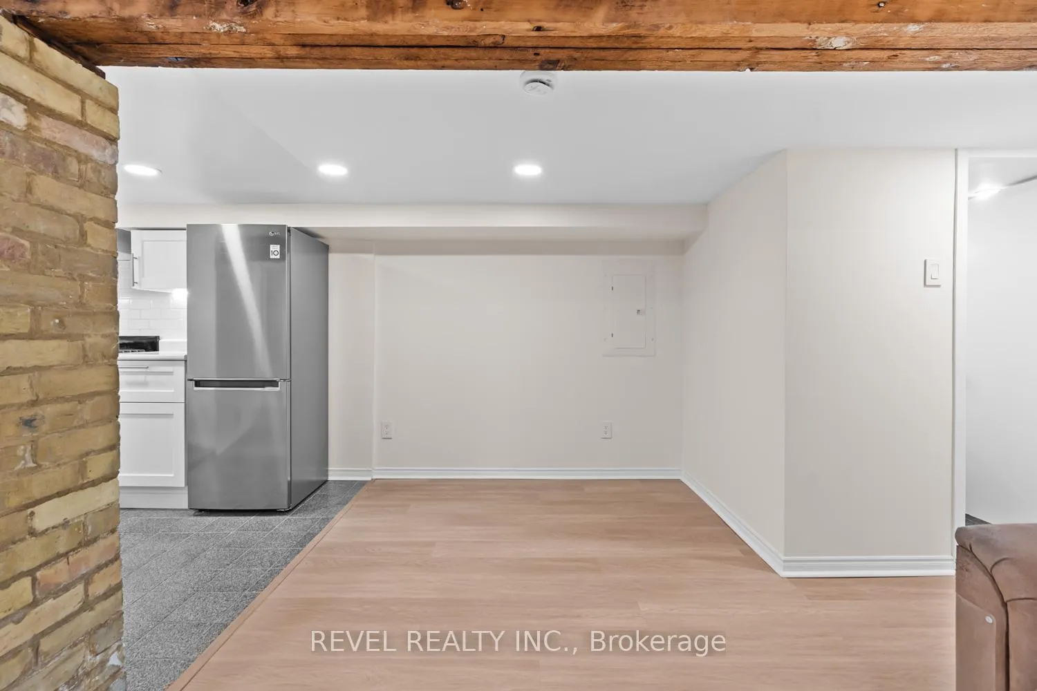 Photo 8 of Unit Bsmt, 8 Bowden Street, Toronto, North Riverdale — HOMEH