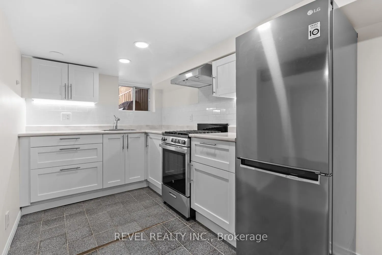 Photo 9 of Unit Bsmt, 8 Bowden Street, Toronto, North Riverdale — HOMEH