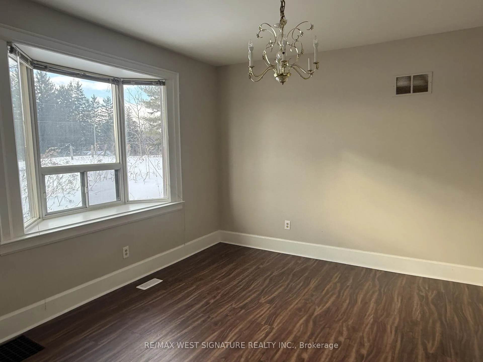 Photo 7 of 2984 King Road, King, King City — HOMEH