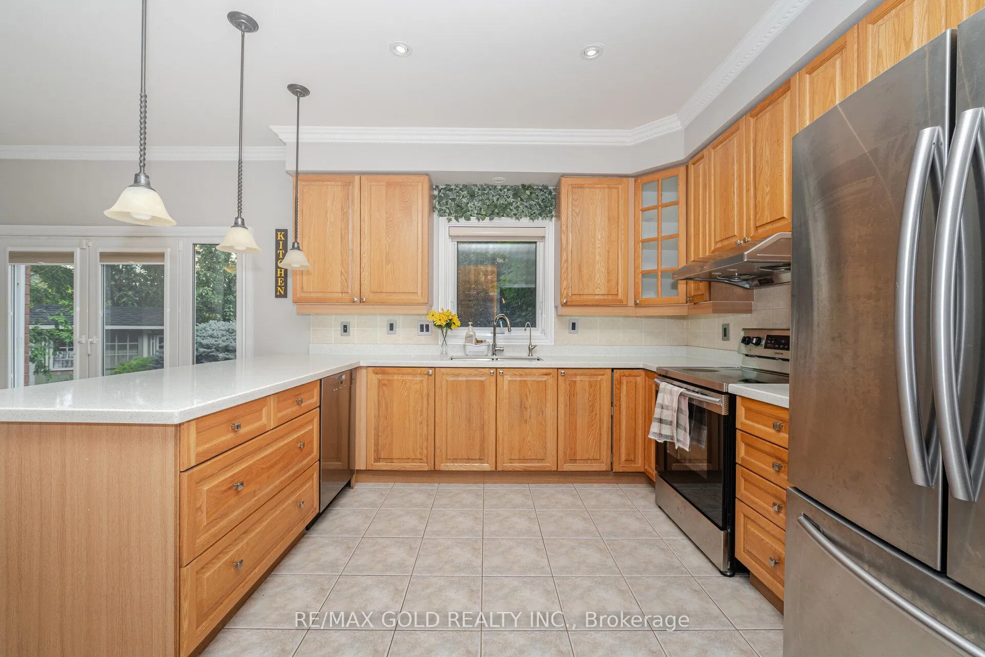 Photo 14 of 2 Treeview Crescent, Caledon, Rural Caledon — HOMEH
