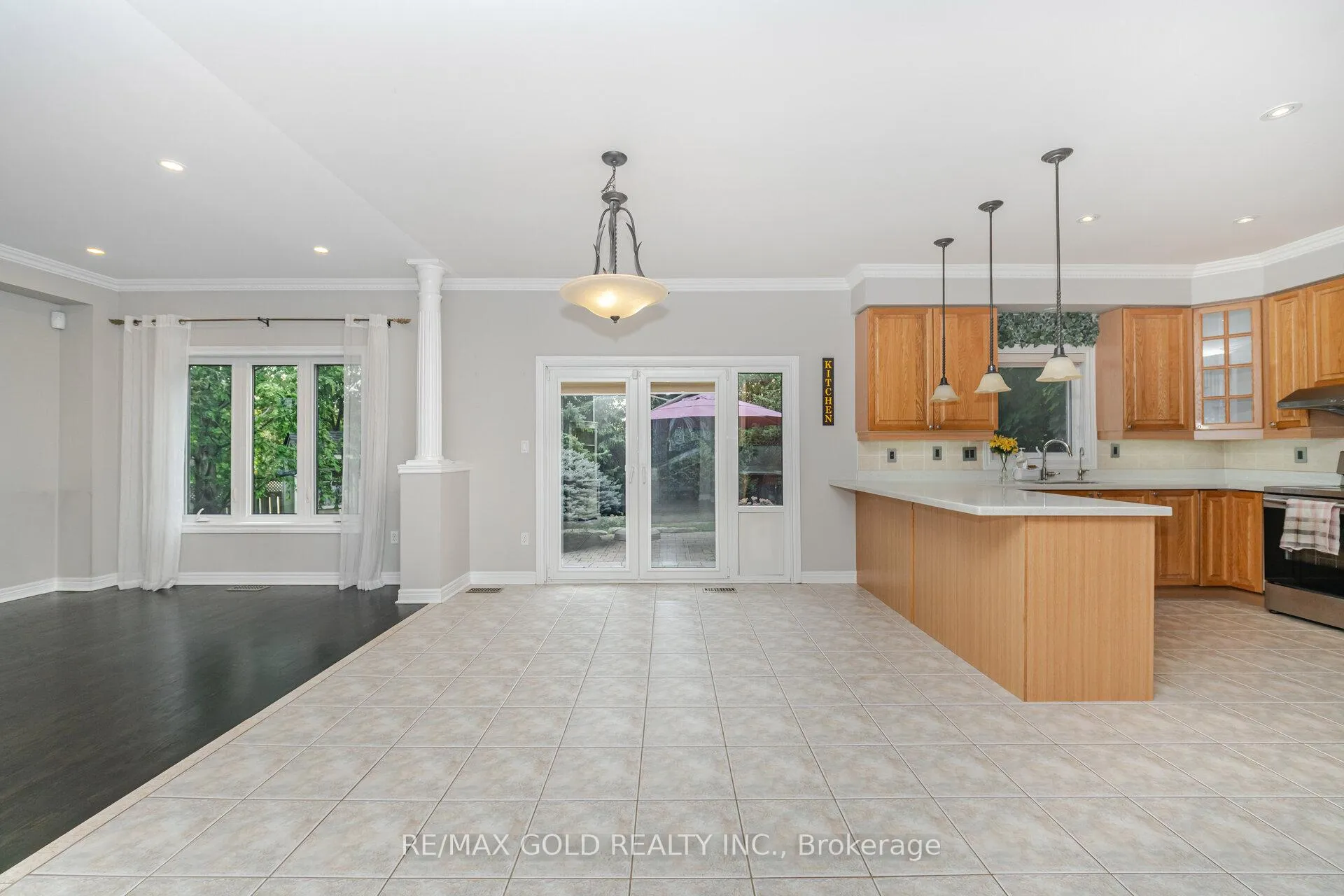 Photo 17 of 2 Treeview Crescent, Caledon, Rural Caledon — HOMEH