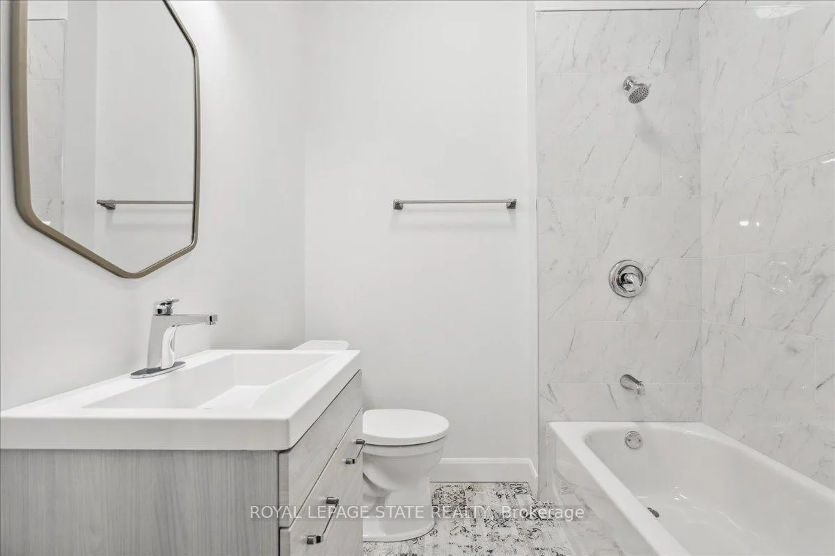 Photo 24 of Unit 2, 800 Beach Boulevard, Hamilton, Hamilton Beach — HOMEH