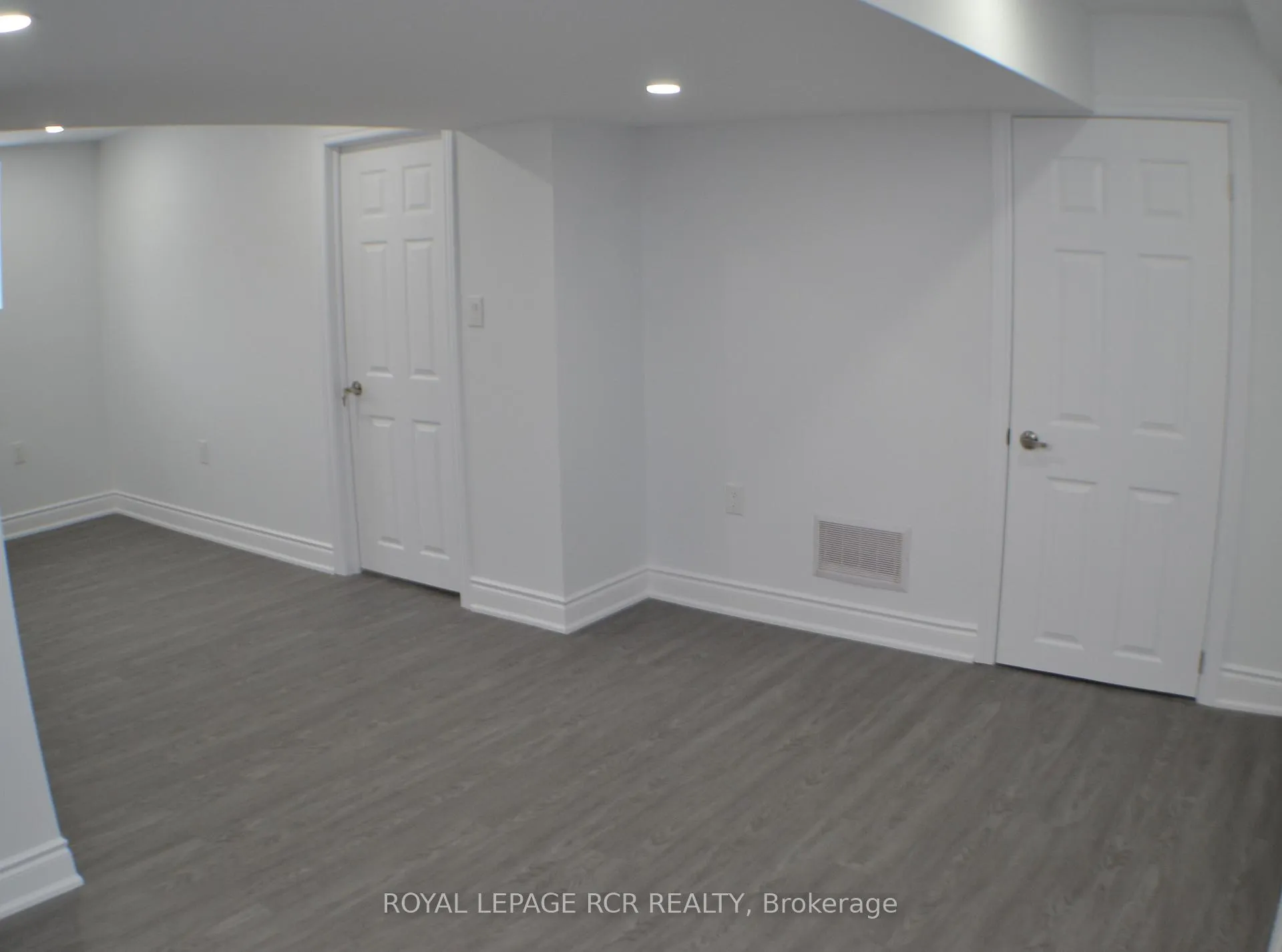 Photo 11 of Unit Lower, 24 Carleton Trail, New Tecumseth, Beeton — HOMEH