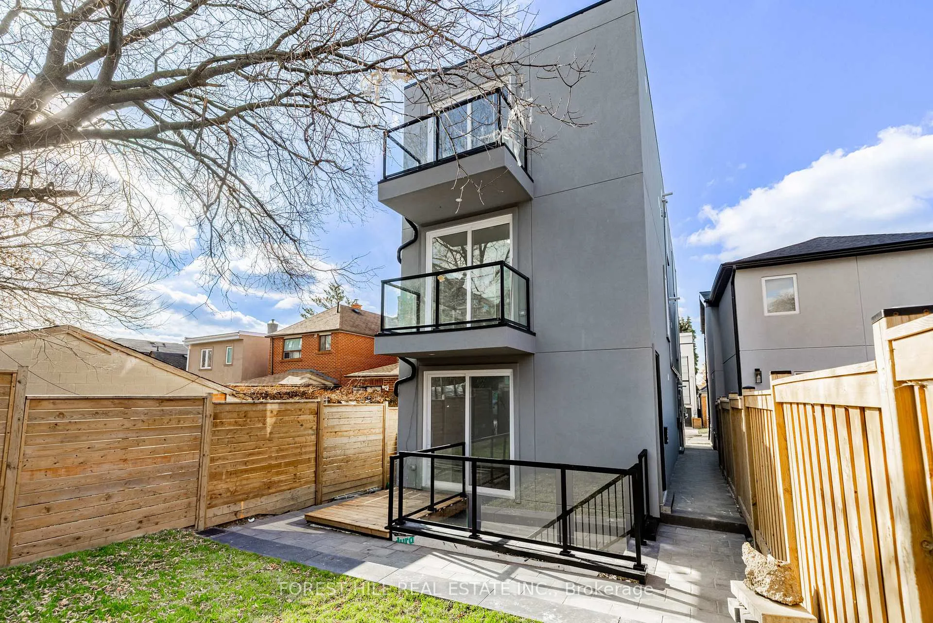Photo 2 of Unit Unit 3, 171 Cedric Avenue, Toronto, Oakwood Village — HOMEH