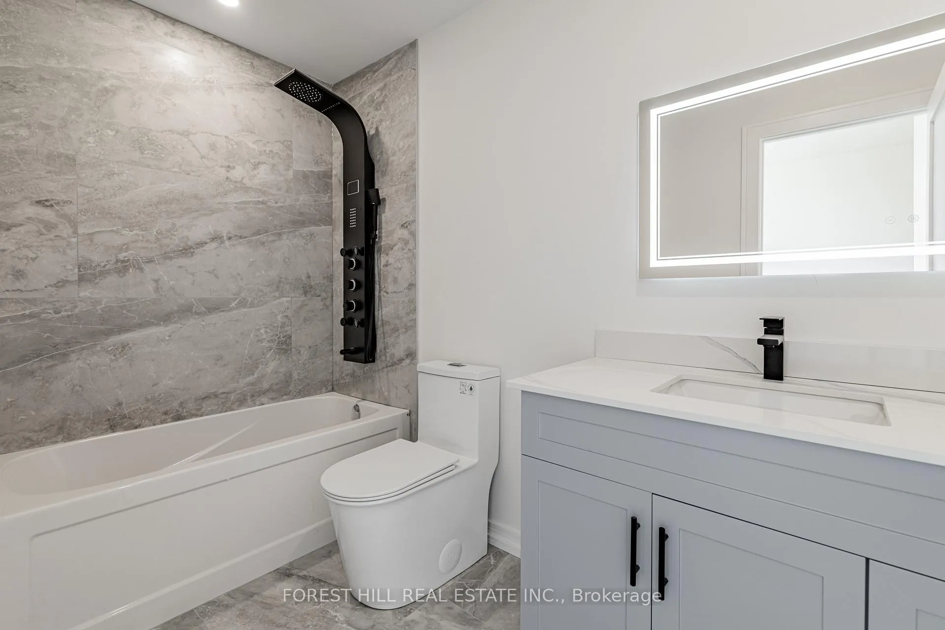 Photo 6 of Unit Unit 3, 171 Cedric Avenue, Toronto, Oakwood Village — HOMEH