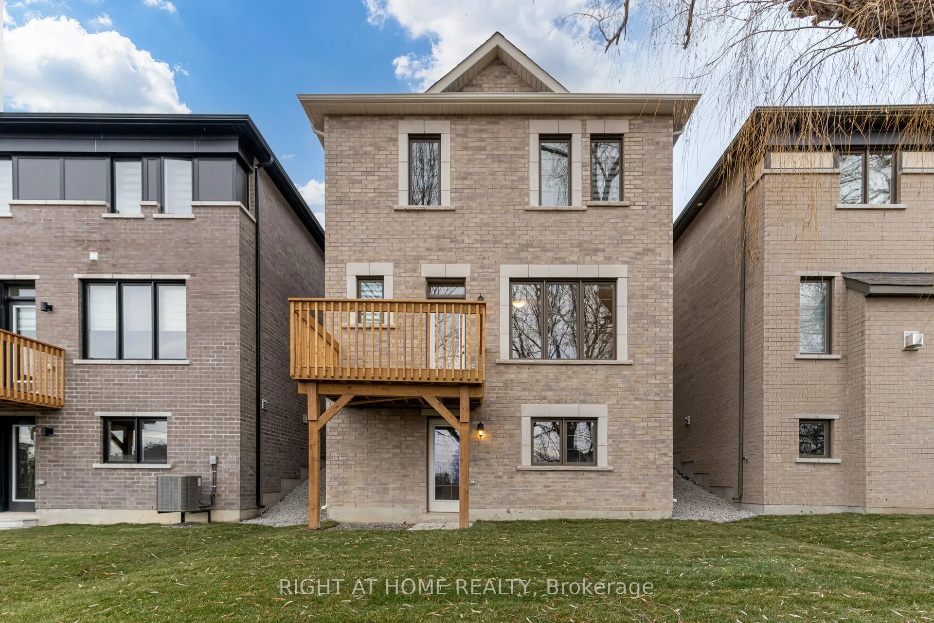 Photo 33 of 3242 Chimney Swift Crescent, Pickering, Rural Pickering — HOMEH