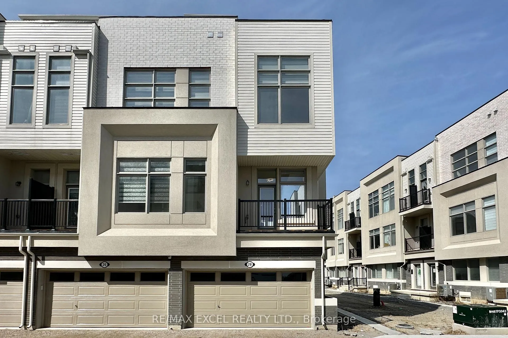 Photo 3 of 28 Alan Francis Lane, Markham, Cachet — HOMEH