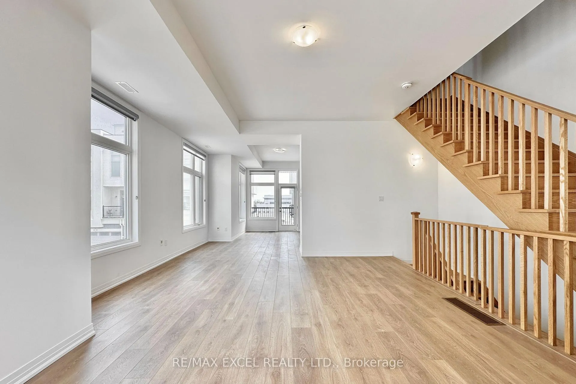 Photo 10 of 28 Alan Francis Lane, Markham, Cachet — HOMEH