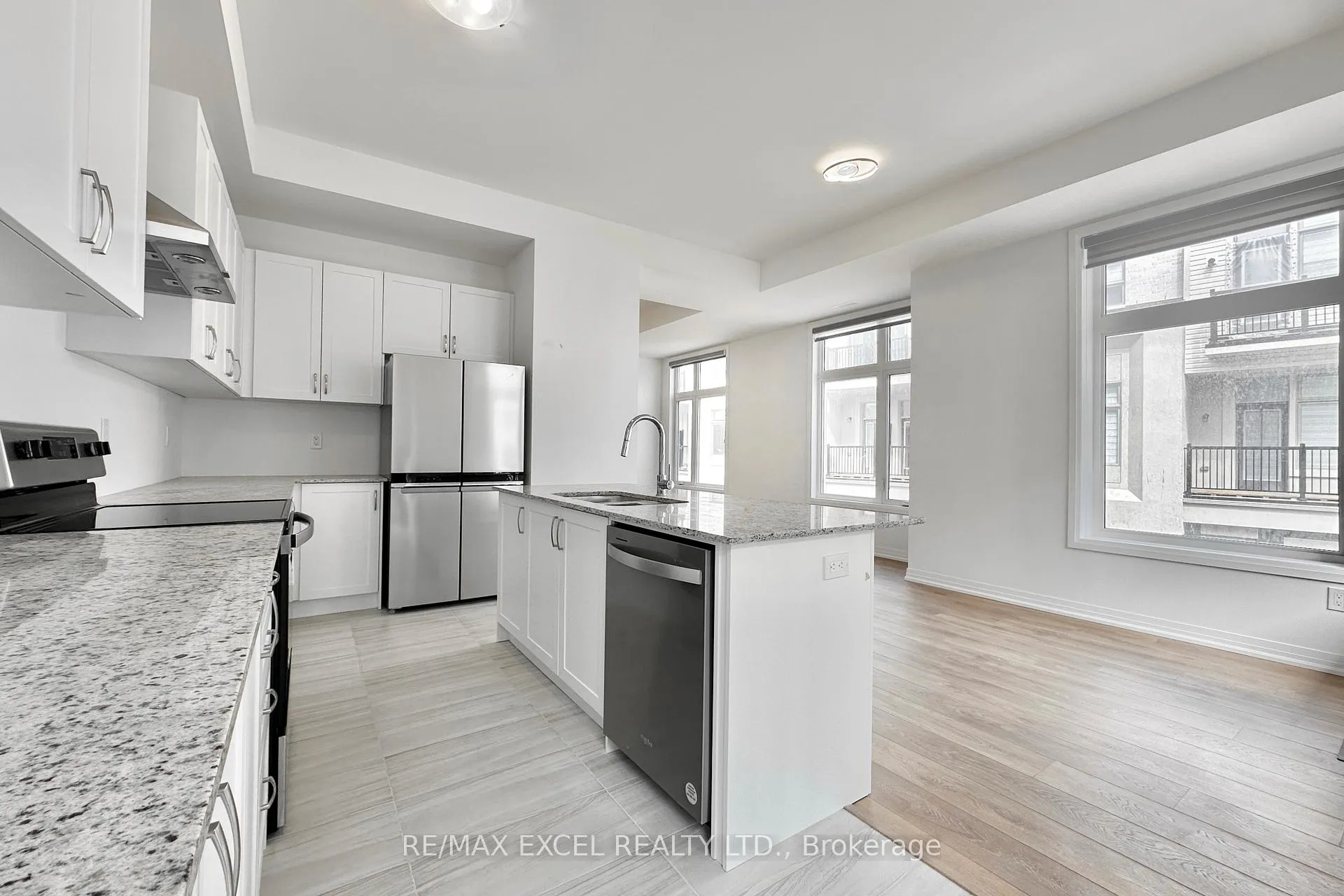 Photo 13 of 28 Alan Francis Lane, Markham, Cachet — HOMEH