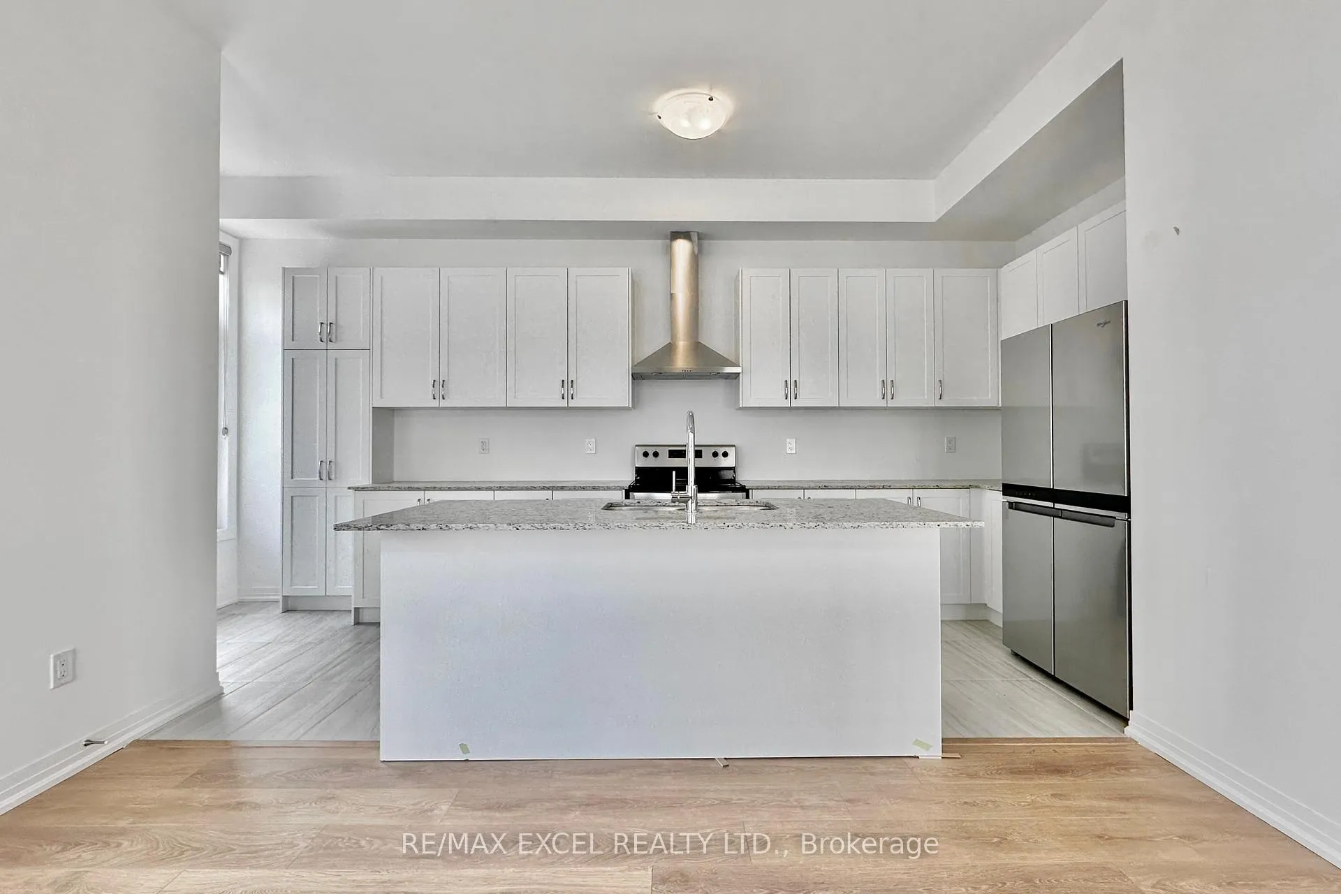 Photo 14 of 28 Alan Francis Lane, Markham, Cachet — HOMEH