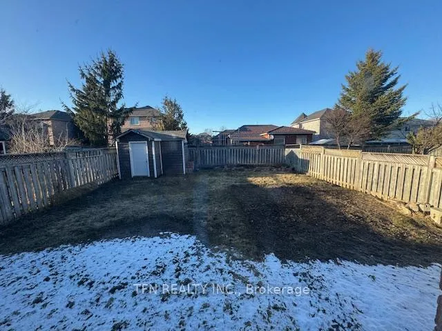 Photo 5 of 1913 Emerald Court, Innisfil, Alcona — HOMEH