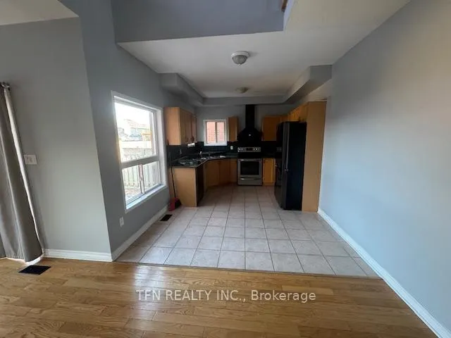 Photo 8 of 1913 Emerald Court, Innisfil, Alcona — HOMEH