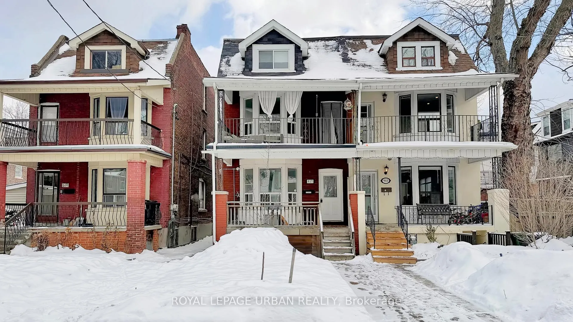 Front of Unit 2nd Floor, 917 Carlaw Avenue