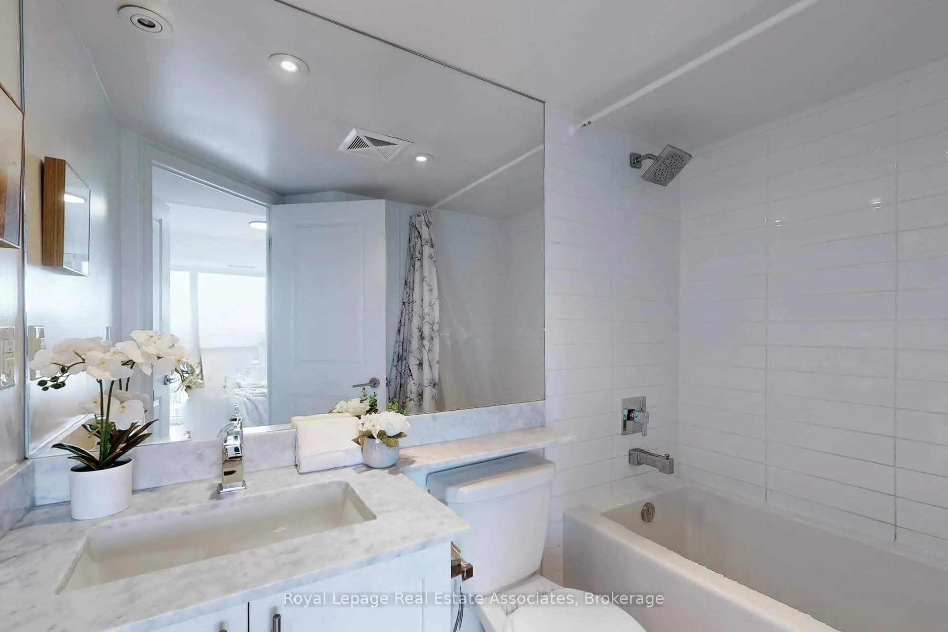 Photo 25 of Unit 2113, 125 Western Battery Road, Toronto, Niagara — HOMEH