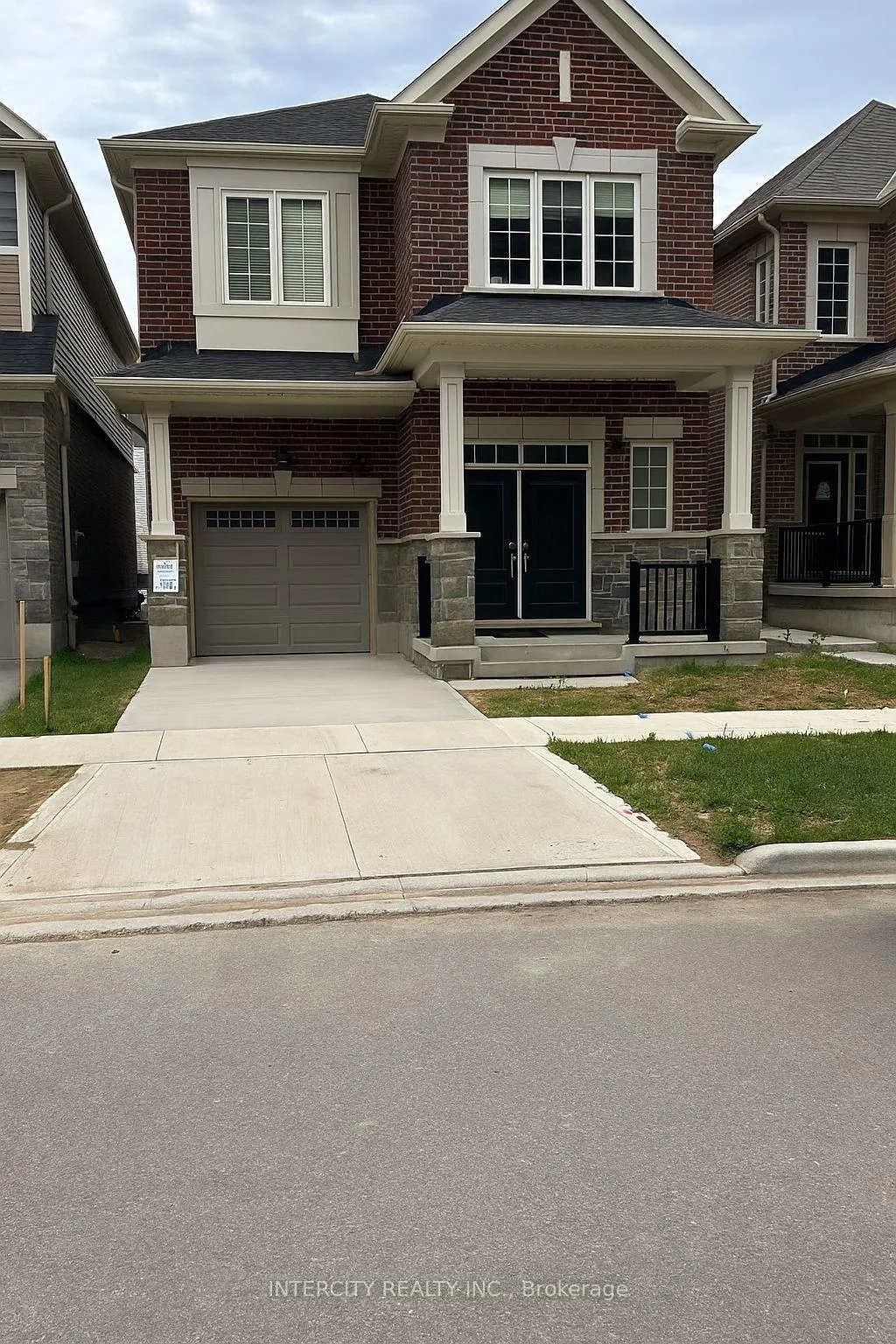 Photo 1 of 181 Forestwalk Street, Kitchener — HOMEH