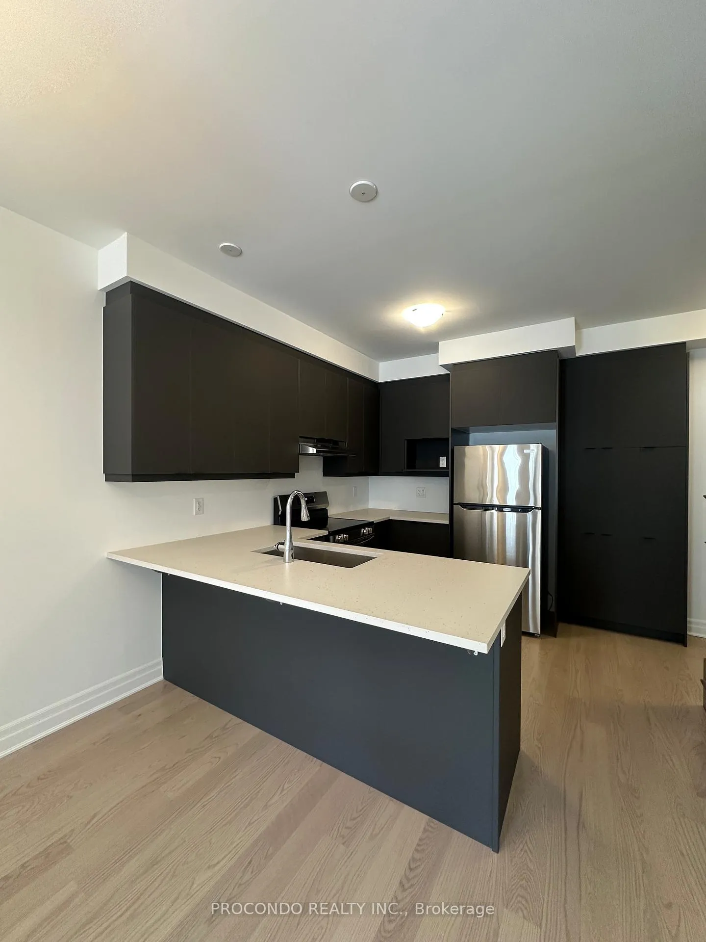 Photo 4 of 25 Avani Avenue, Markham, Rural Markham — HOMEH
