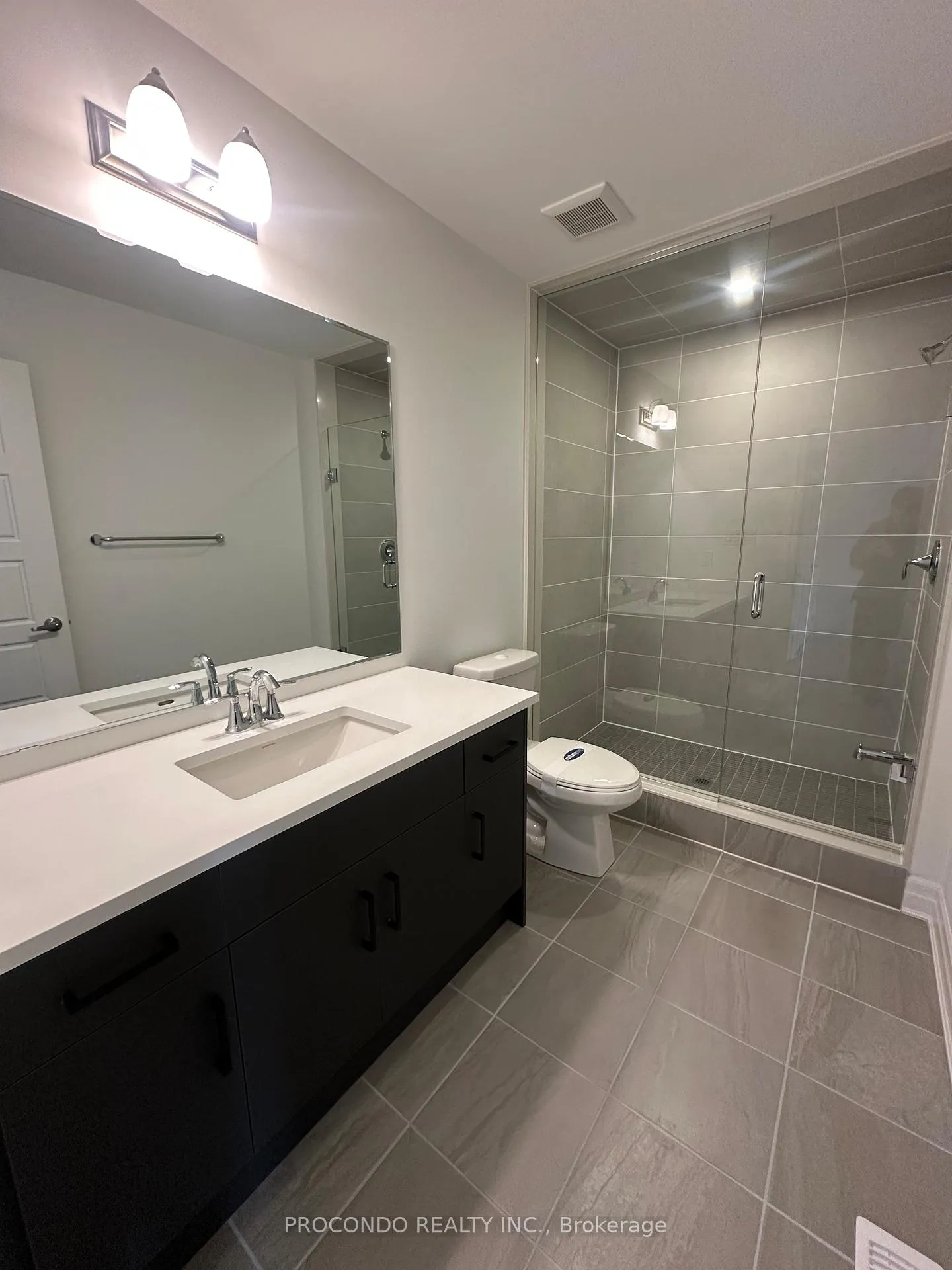 Photo 13 of 25 Avani Avenue, Markham, Rural Markham — HOMEH