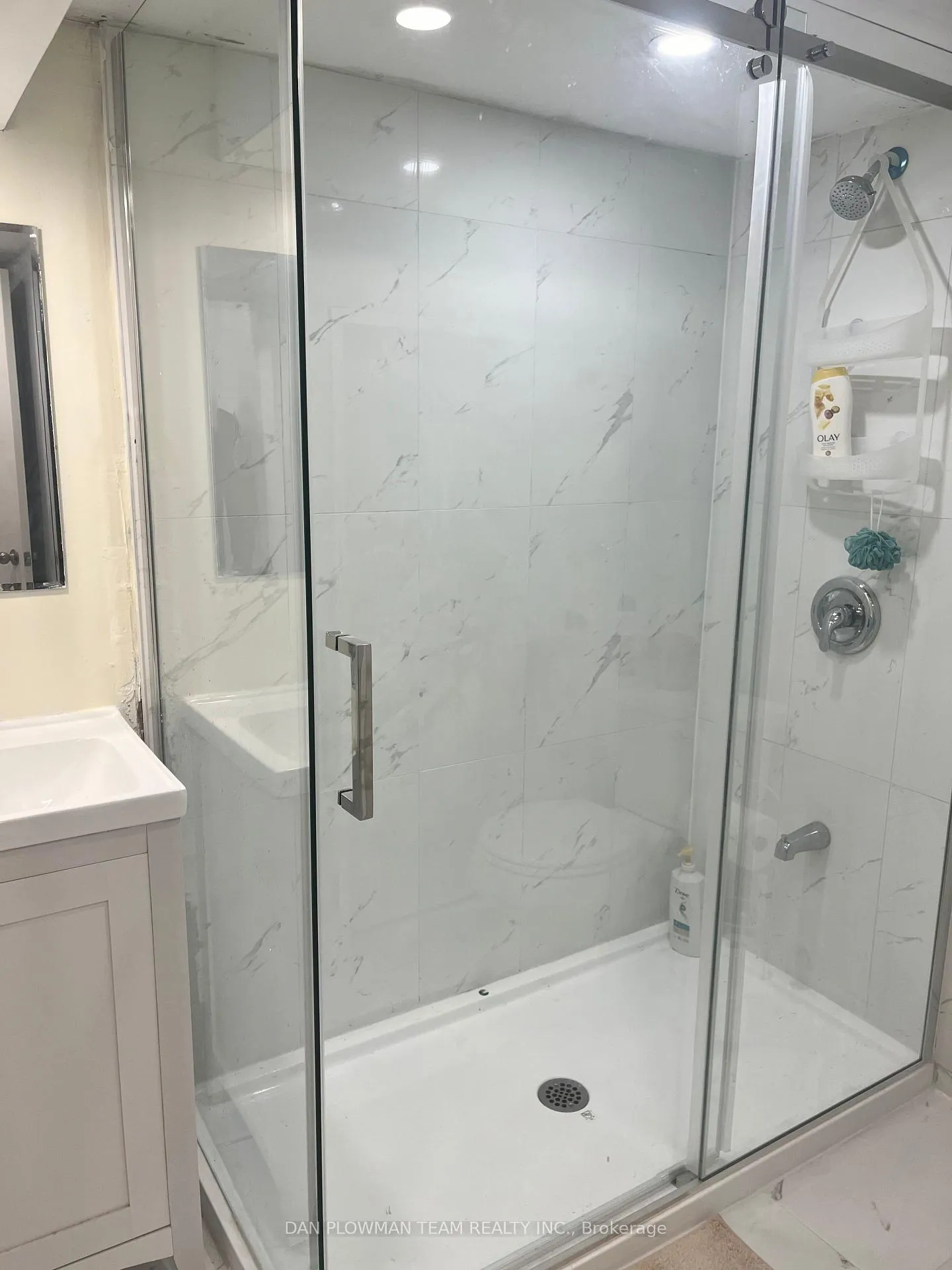 Photo 8 of Unit Bsmt, 41 Cale Avenue, Clarington, Courtice — HOMEH