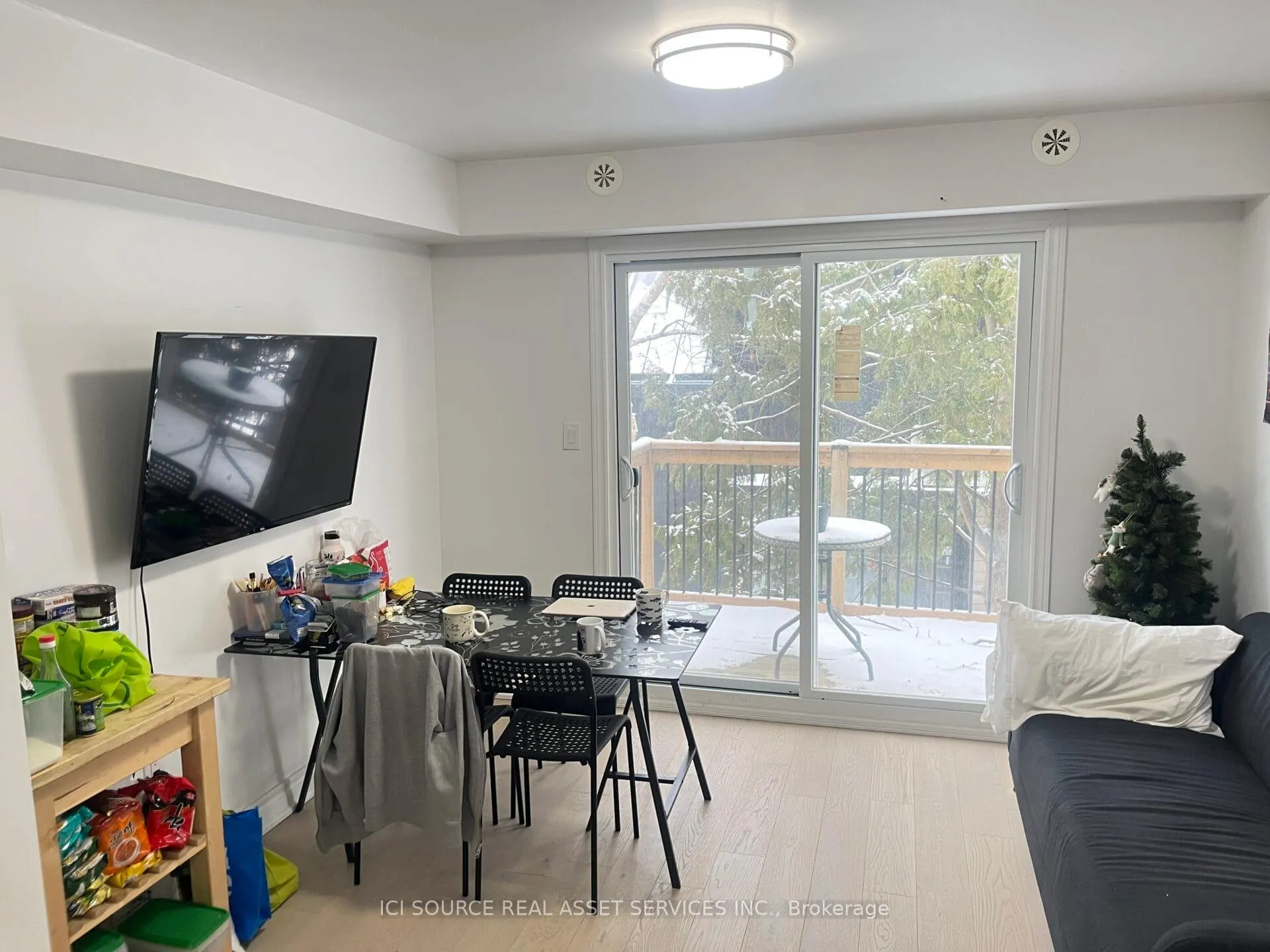 Photo 2 of Unit 2, 127 Borden Street, Toronto, University — HOMEH