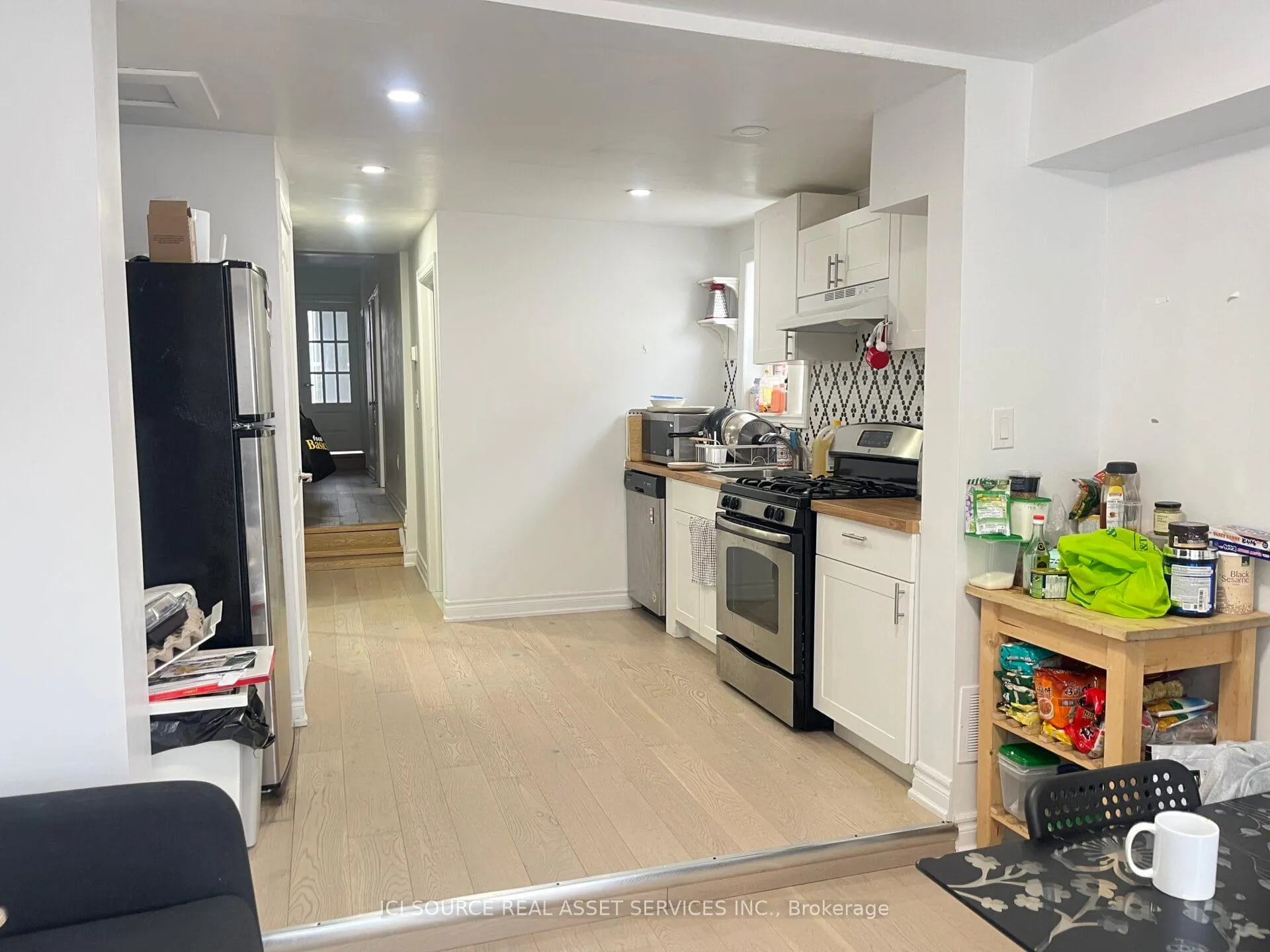 Photo 3 of Unit 2, 127 Borden Street, Toronto, University — HOMEH