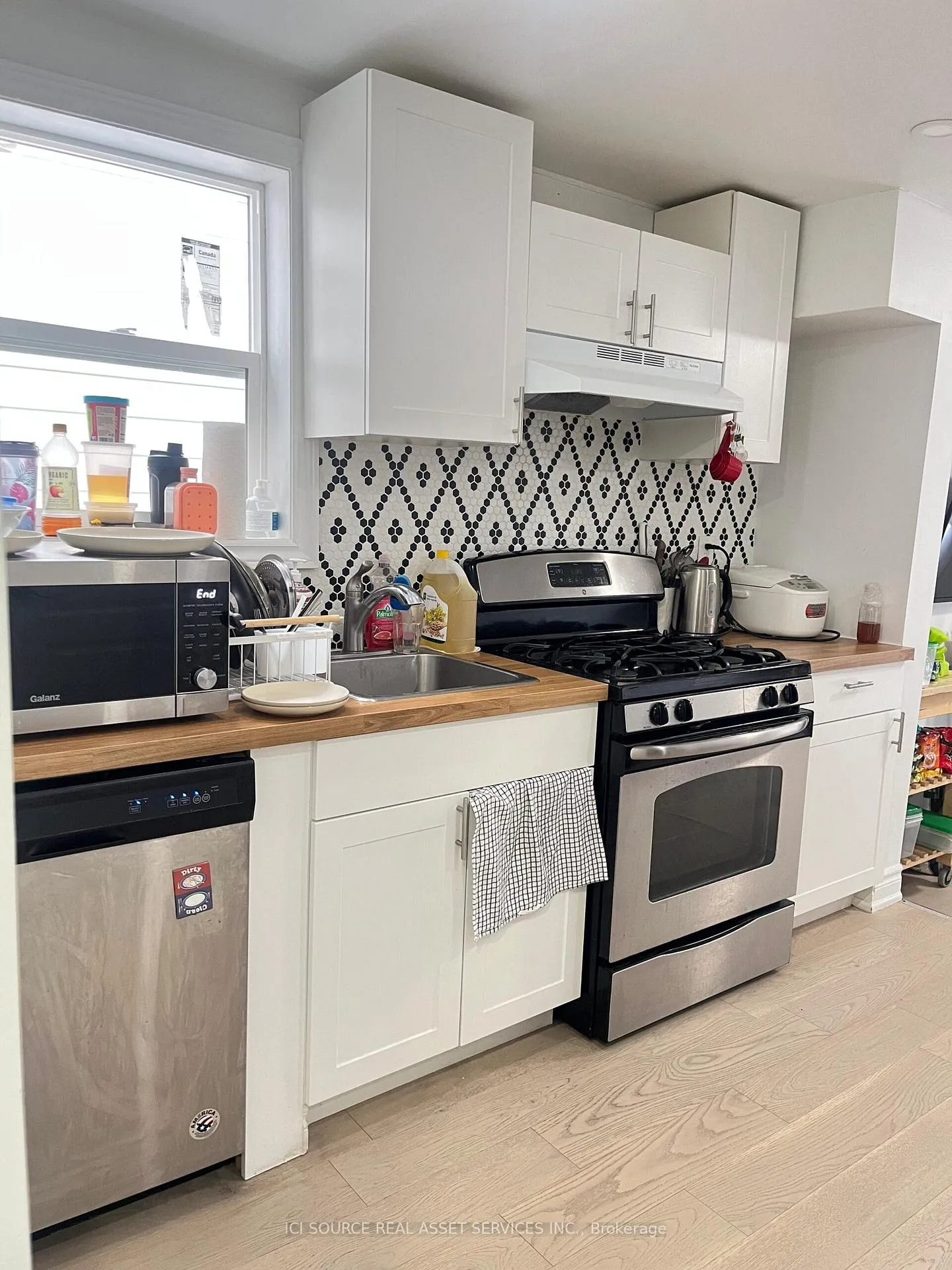 Photo 5 of Unit 2, 127 Borden Street, Toronto, University — HOMEH