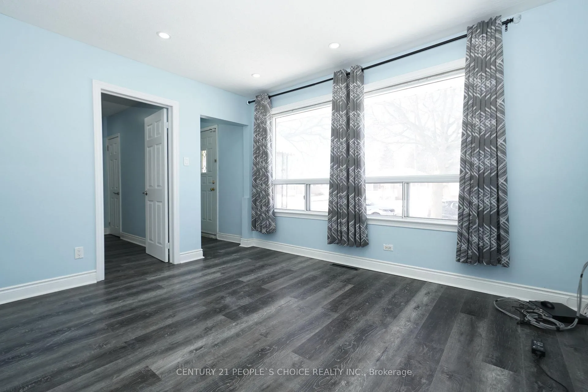 Photo 12 of Unit Upper, 259 Baldwin Street, Oshawa, Donevan — HOMEH