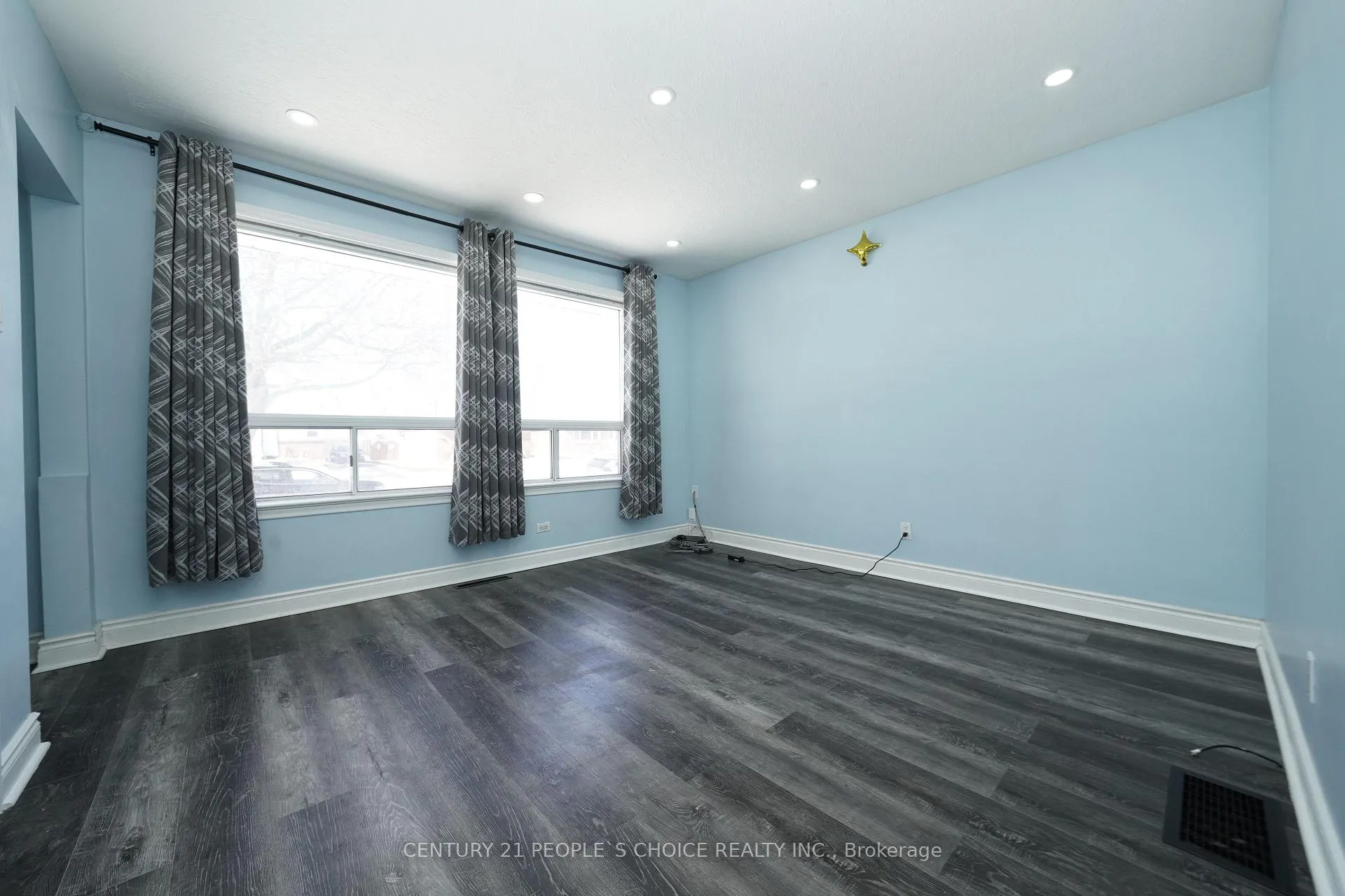 Photo 13 of Unit Upper, 259 Baldwin Street, Oshawa, Donevan — HOMEH
