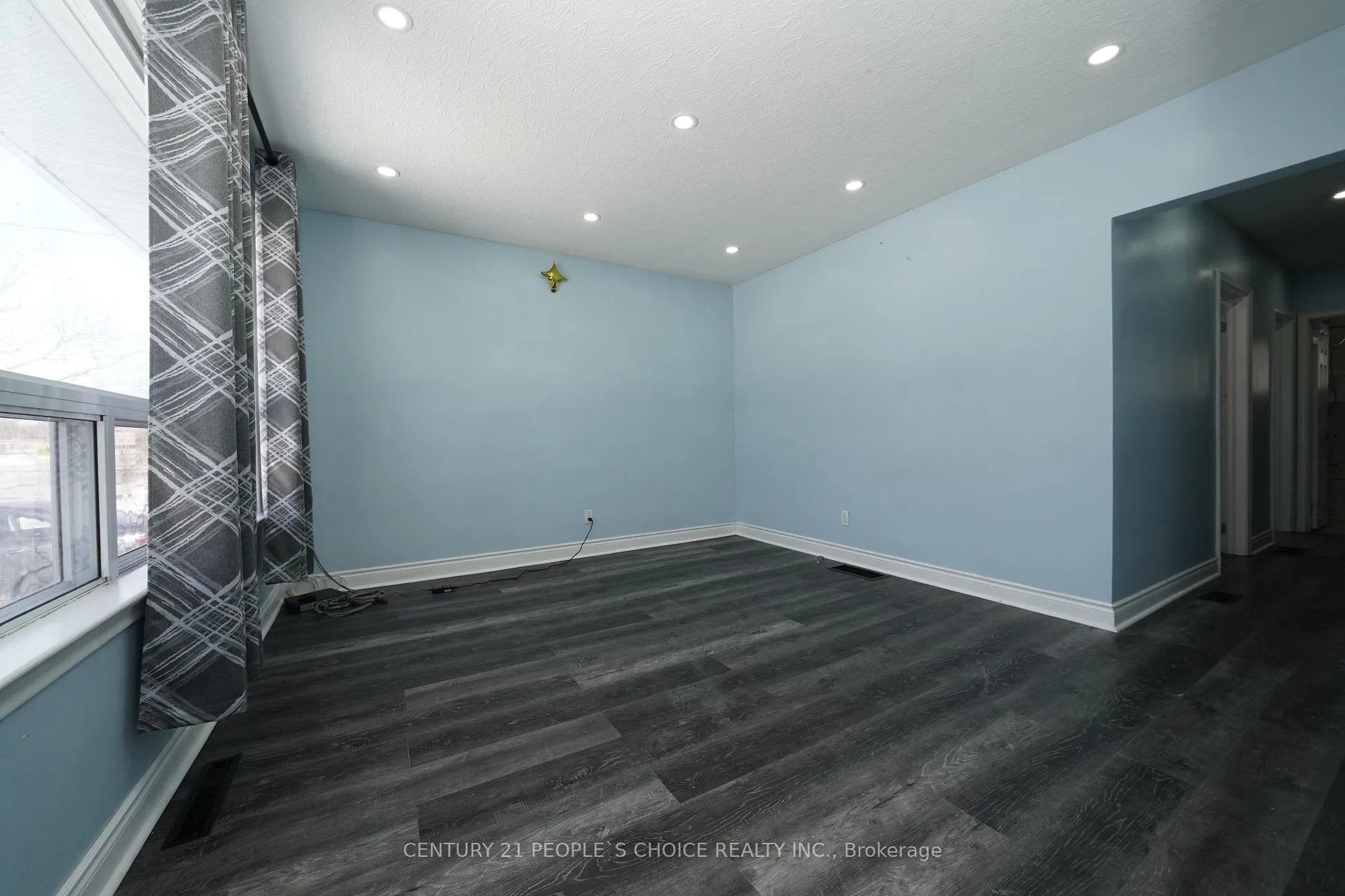 Photo 14 of Unit Upper, 259 Baldwin Street, Oshawa, Donevan — HOMEH