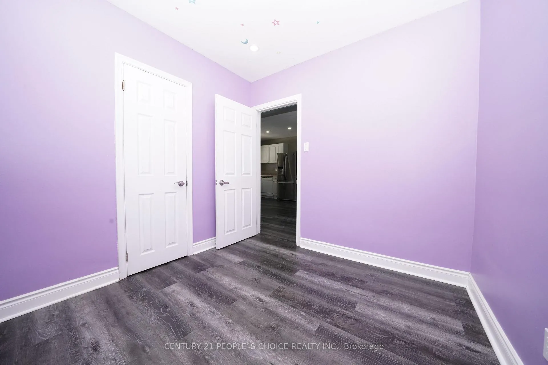 Photo 26 of Unit Upper, 259 Baldwin Street, Oshawa, Donevan — HOMEH