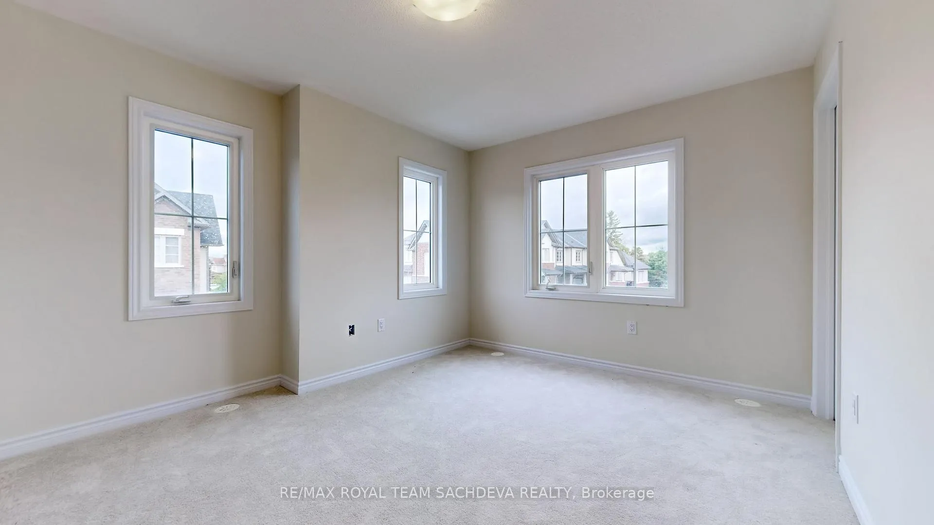 Photo 18 of 2 Malone Lane, Clarington, Courtice — HOMEH