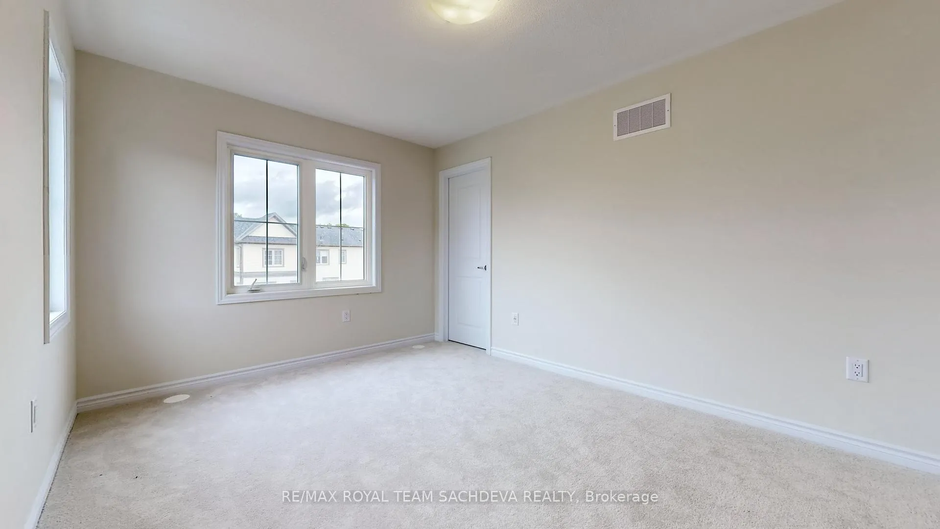 Photo 19 of 2 Malone Lane, Clarington, Courtice — HOMEH