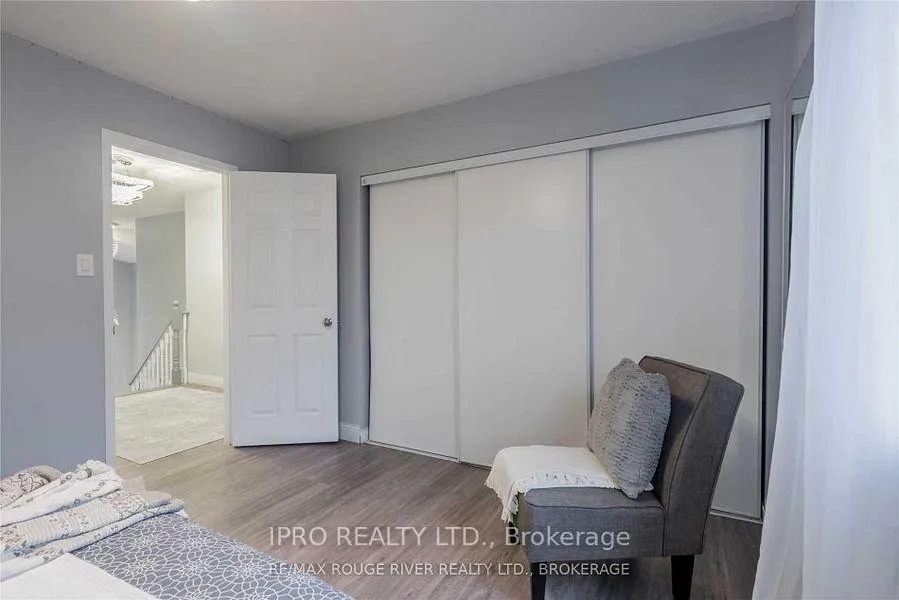 Photo 7 of 1222 Middlebury Avenue, Oshawa, Taunton — HOMEH