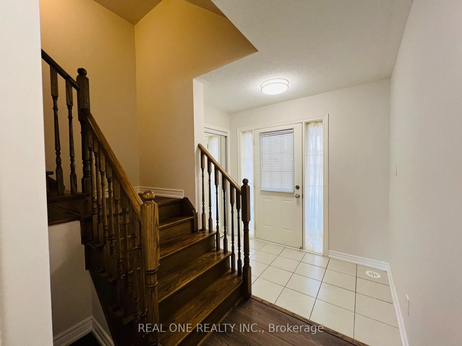 Photo 3 of 83 Roy Grove Way, Markham, Greensborough — HOMEH