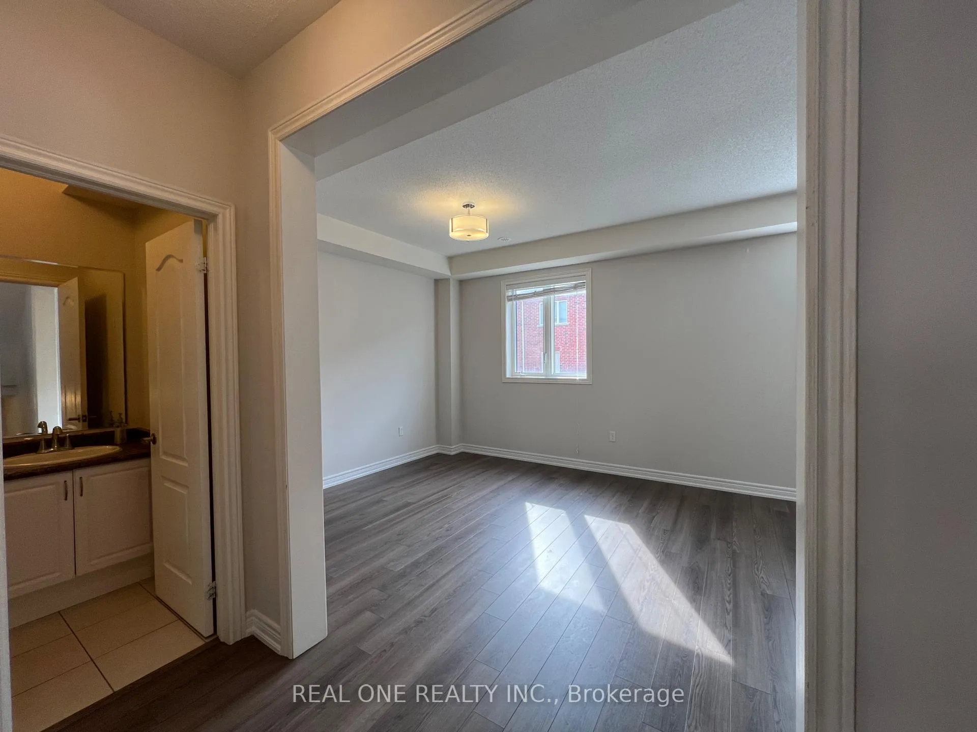 Photo 10 of 83 Roy Grove Way, Markham, Greensborough — HOMEH