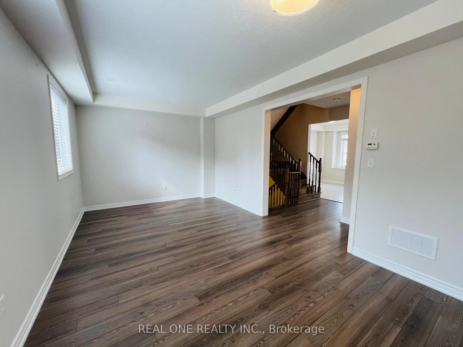 Photo 14 of 83 Roy Grove Way, Markham, Greensborough — HOMEH