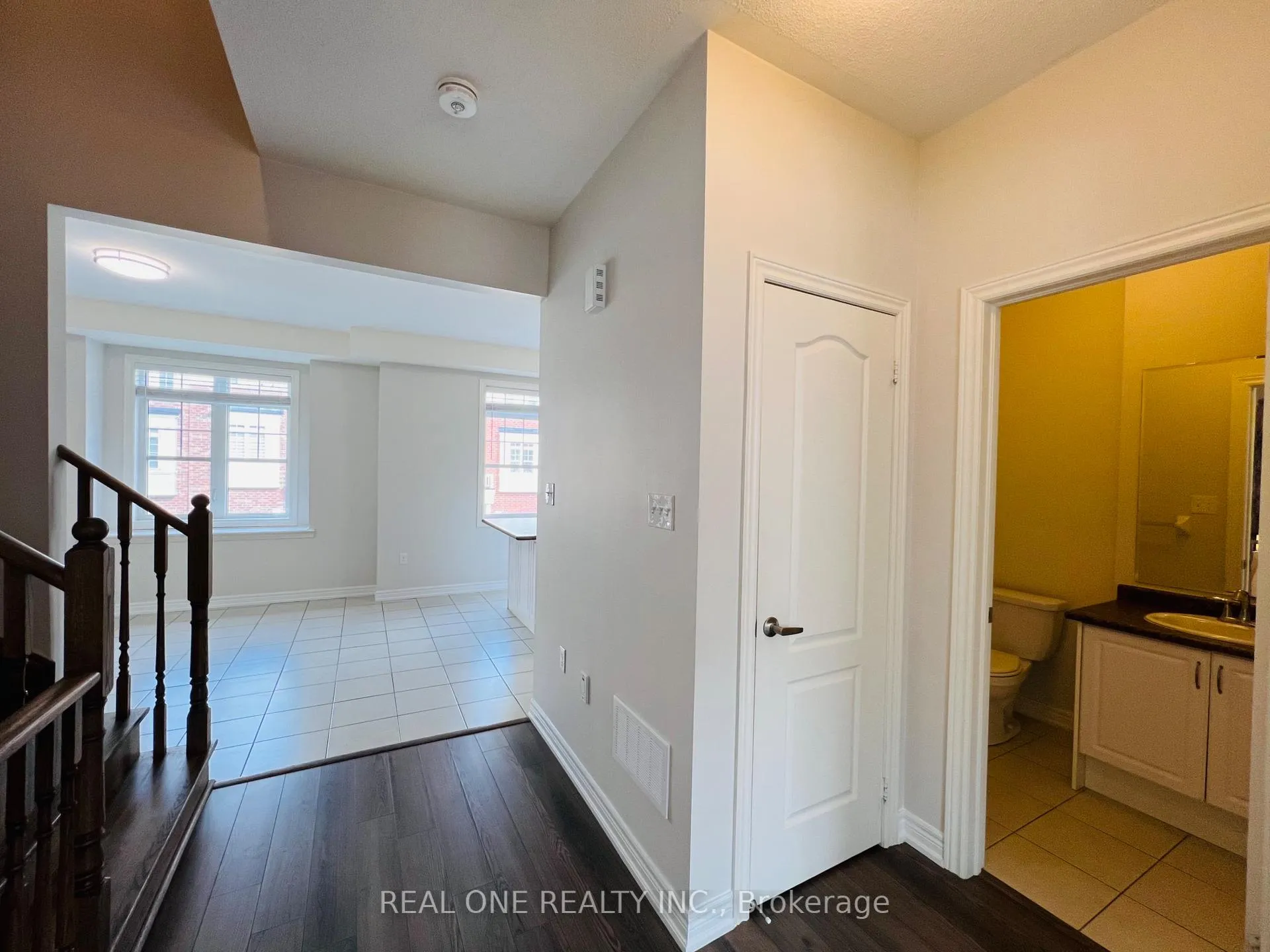 Photo 16 of 83 Roy Grove Way, Markham, Greensborough — HOMEH
