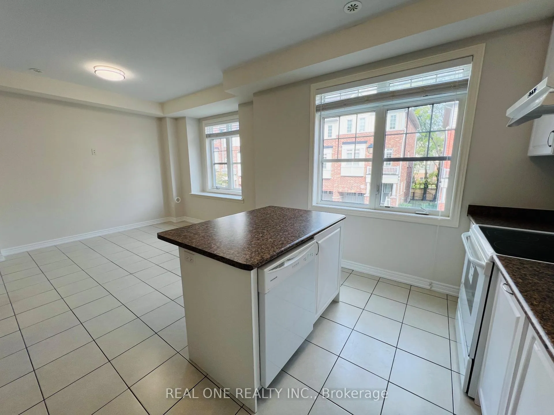 Photo 20 of 83 Roy Grove Way, Markham, Greensborough — HOMEH