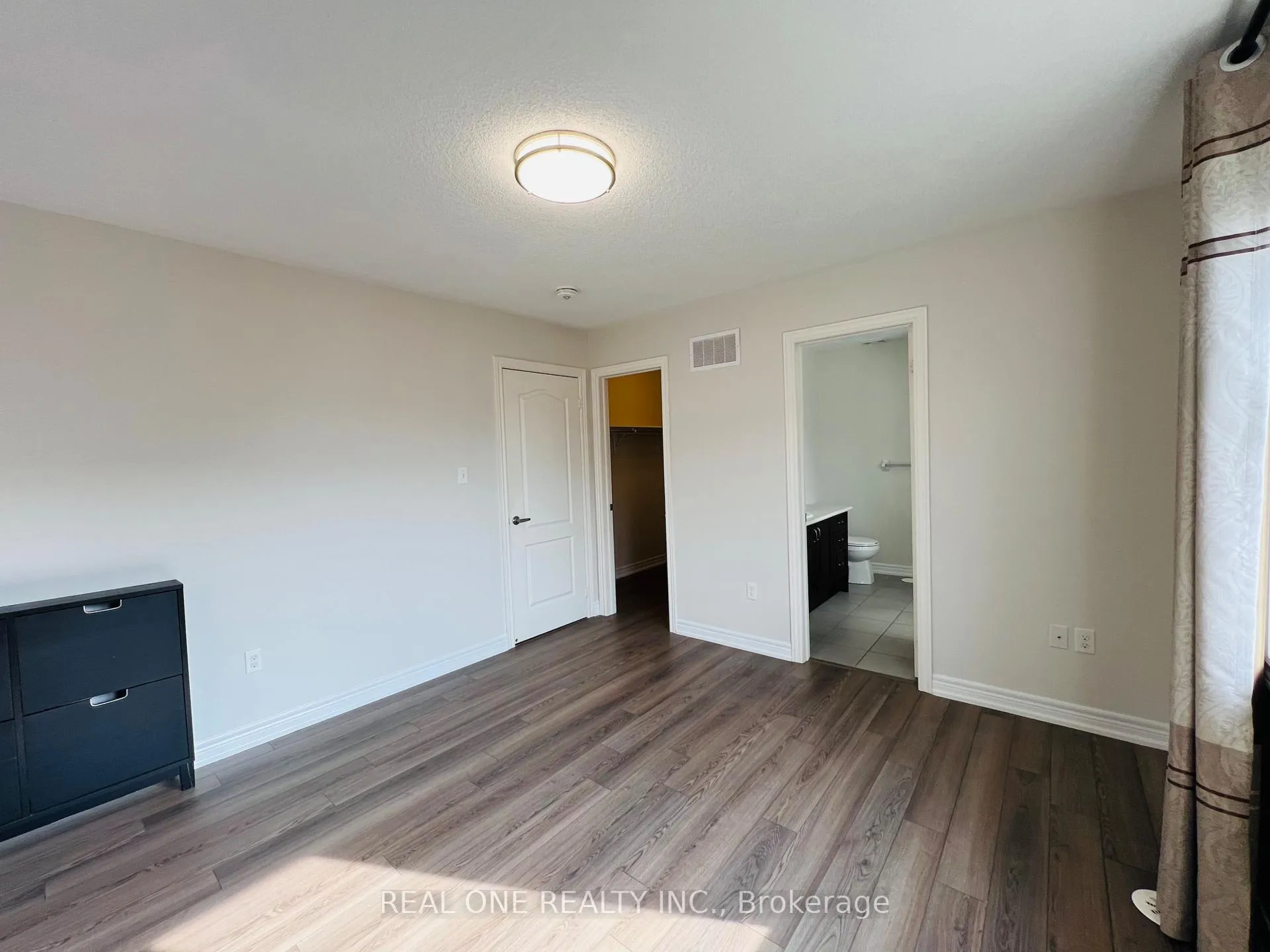 Photo 29 of 83 Roy Grove Way, Markham, Greensborough — HOMEH