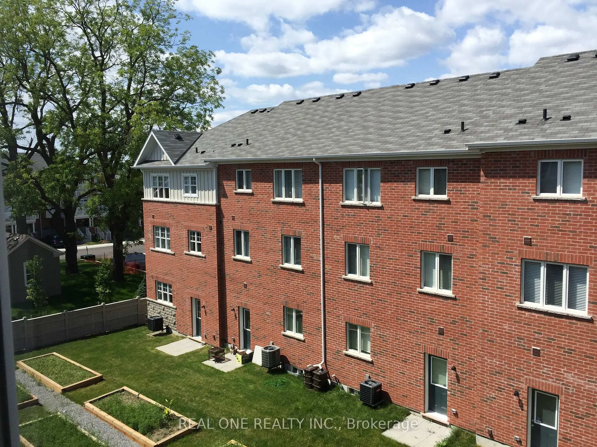 Photo 44 of 83 Roy Grove Way, Markham, Greensborough — HOMEH