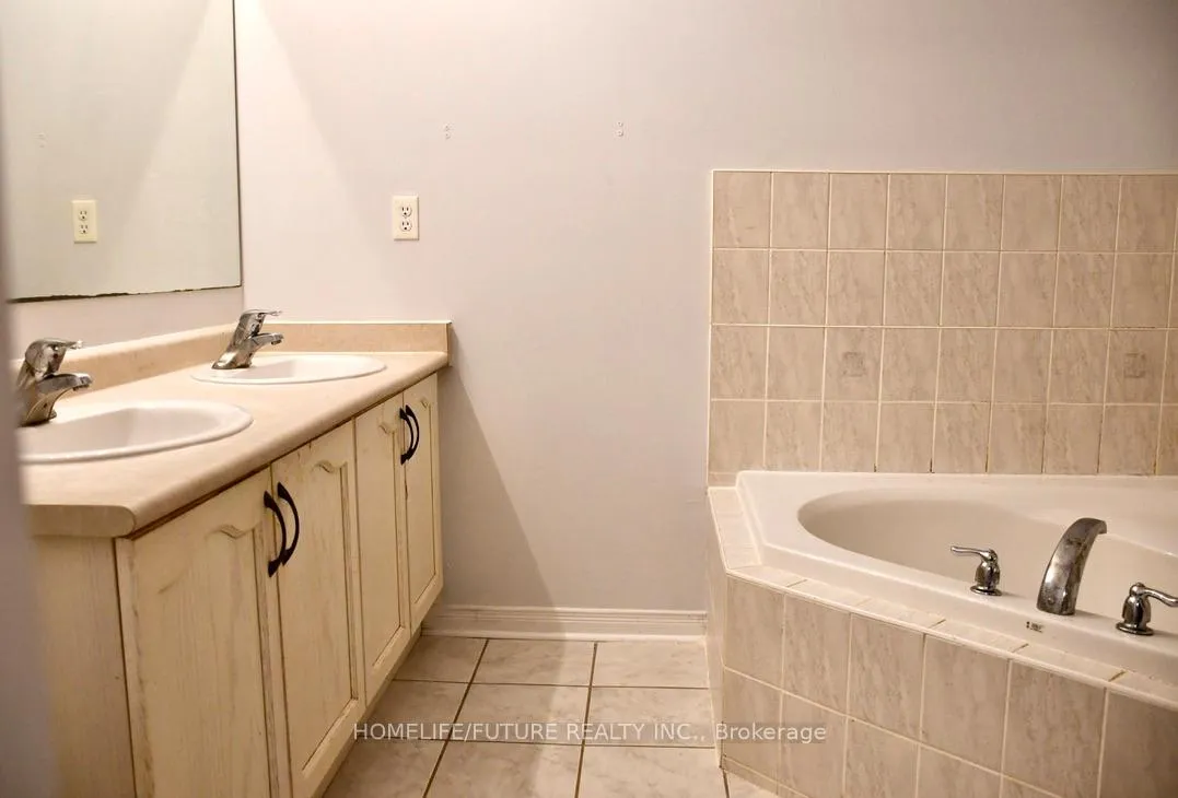 Photo 8 of 78 Jack Monkman Crescent, Markham, Cedarwood — HOMEH