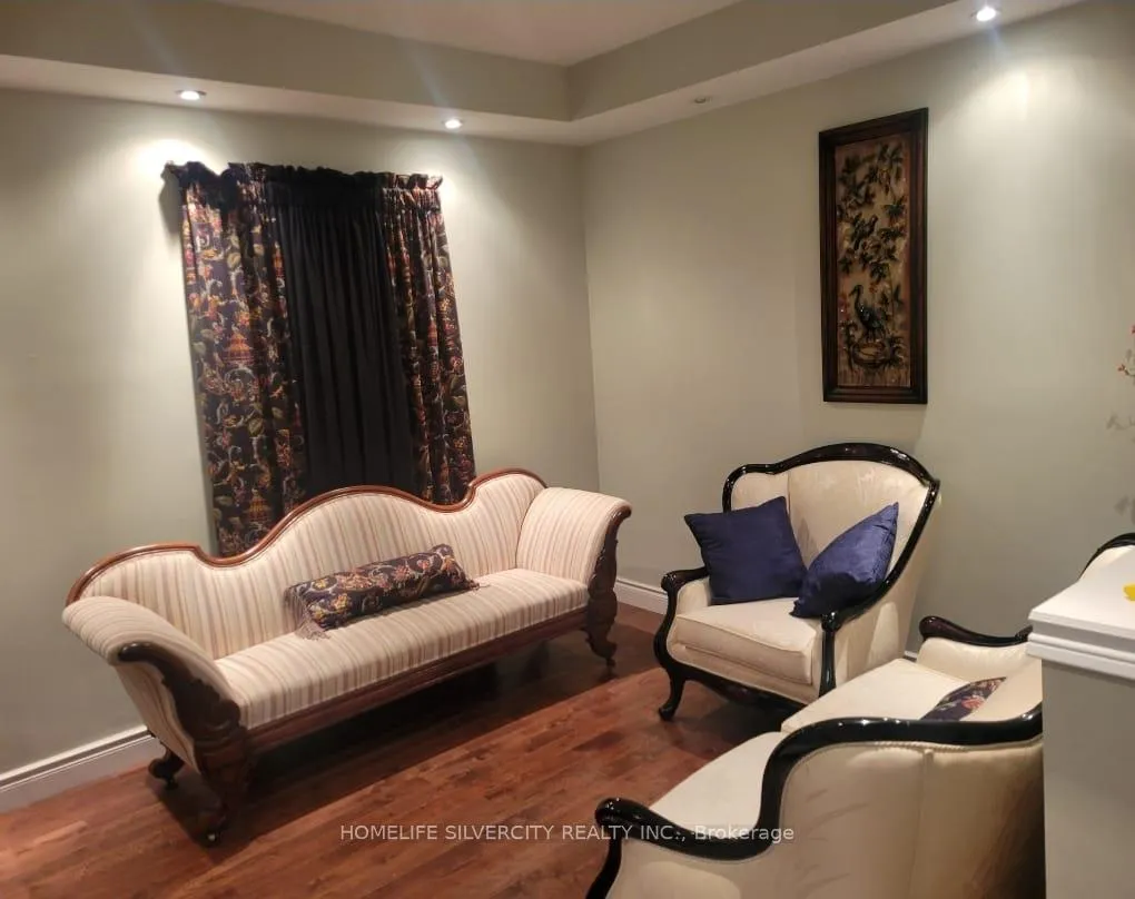Photo 5 of 150 Leinster Avenue N, Hamilton, Gibson — HOMEH