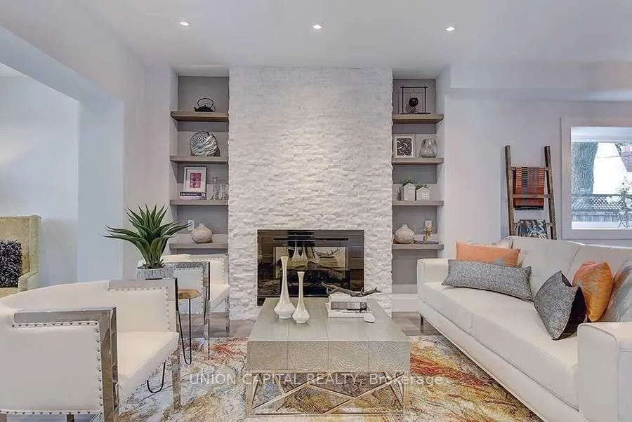 Photo 4 of 10 Beck Avenue, Toronto, East End-Danforth — HOMEH