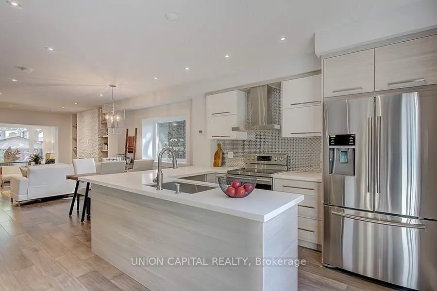 Photo 7 of 10 Beck Avenue, Toronto, East End-Danforth — HOMEH