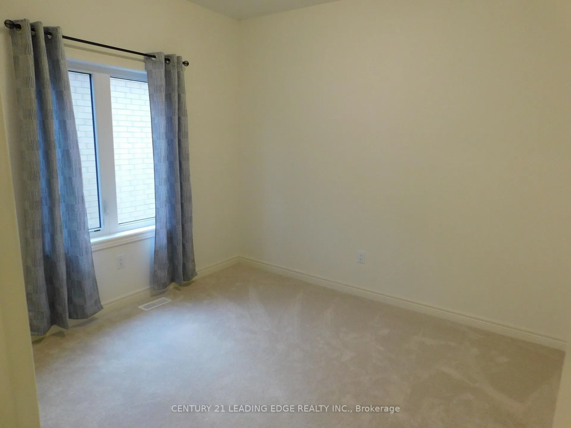 Photo 18 of 18 Conarty Crescent, Whitby, Rural Whitby — HOMEH